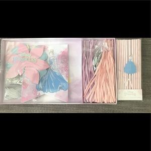 Disney Princess Party Garland & Straws